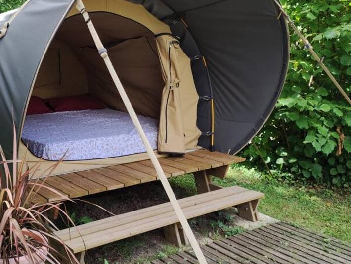 Tente pour 2 personnes, avec bassin pour enfant en Gironde - 4