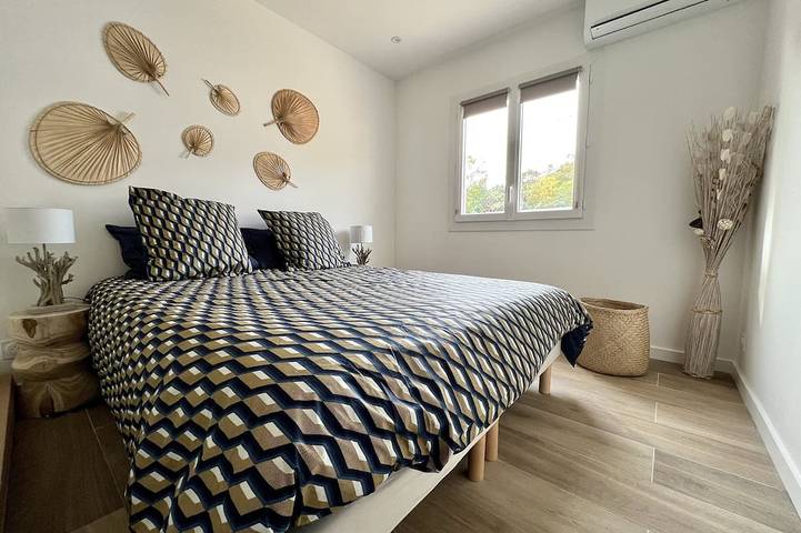 Location de vacances pour 6 personnes, avec terrasse et jardin dans Plage De L Ovu Santu - 3