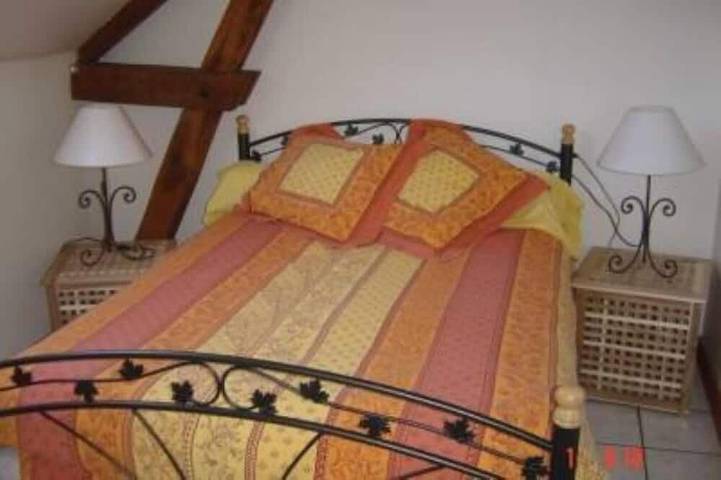 Gîte pour 6 personnes, avec jardin et terrasse à Poligny (Seine-et-Marne) - 2