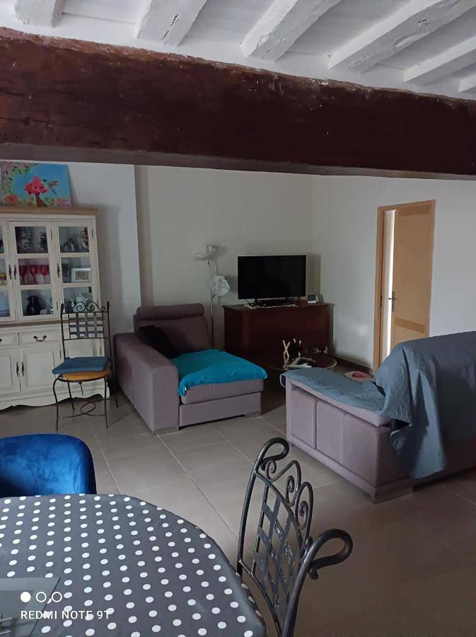 Petite maison de ville toute équipée in Château-Renard, Région de Montargis