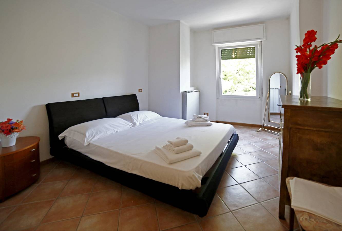 Entire apartment, Apartment "Du Lac 3" with Mountain View & Balcony in Feriolo, Comune di Baveno