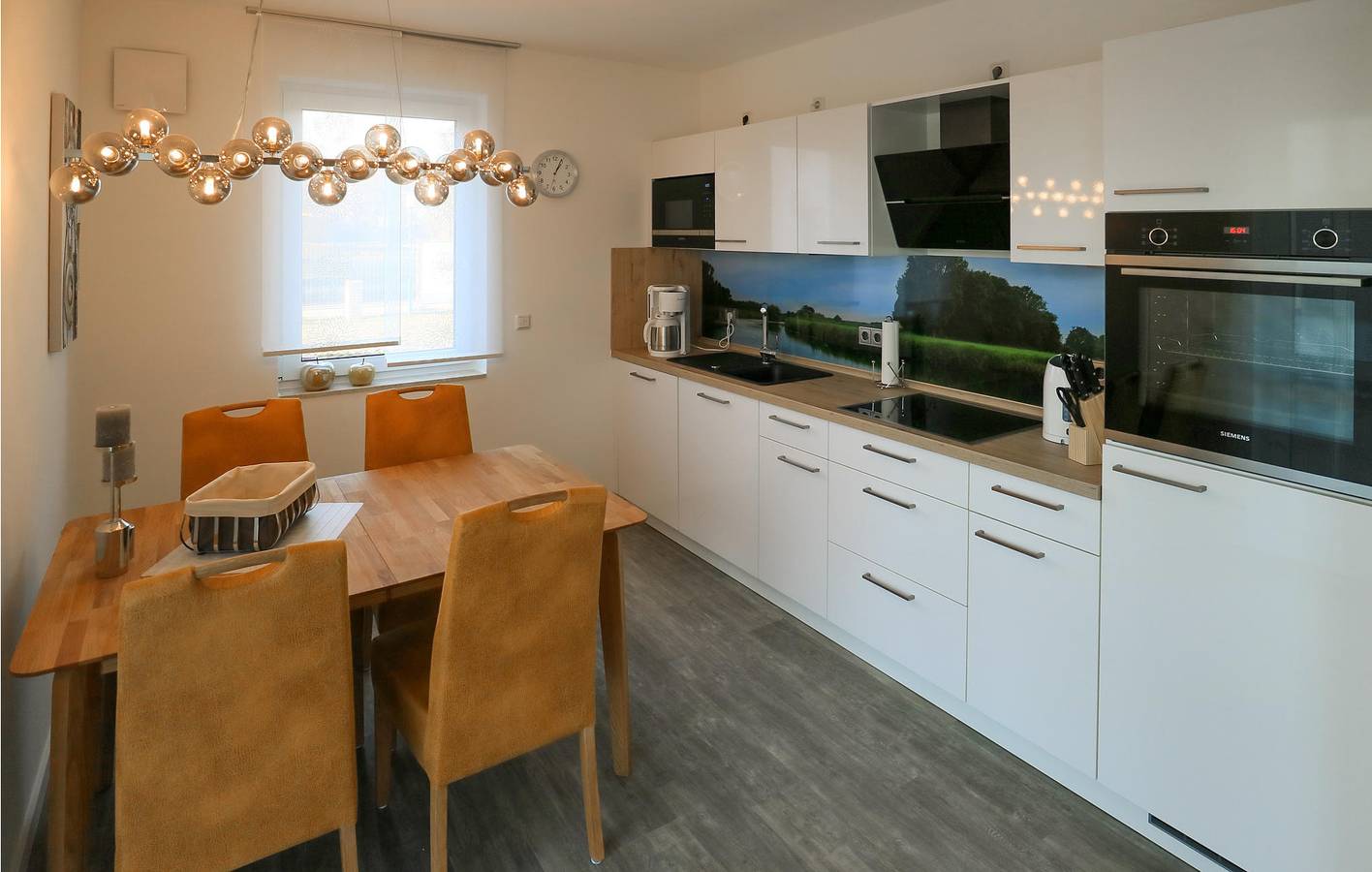 Ganze Ferienwohnung, Gemütliches Apartment am Strand mit WiFi und Parkplatz in Rechlin, Müritz