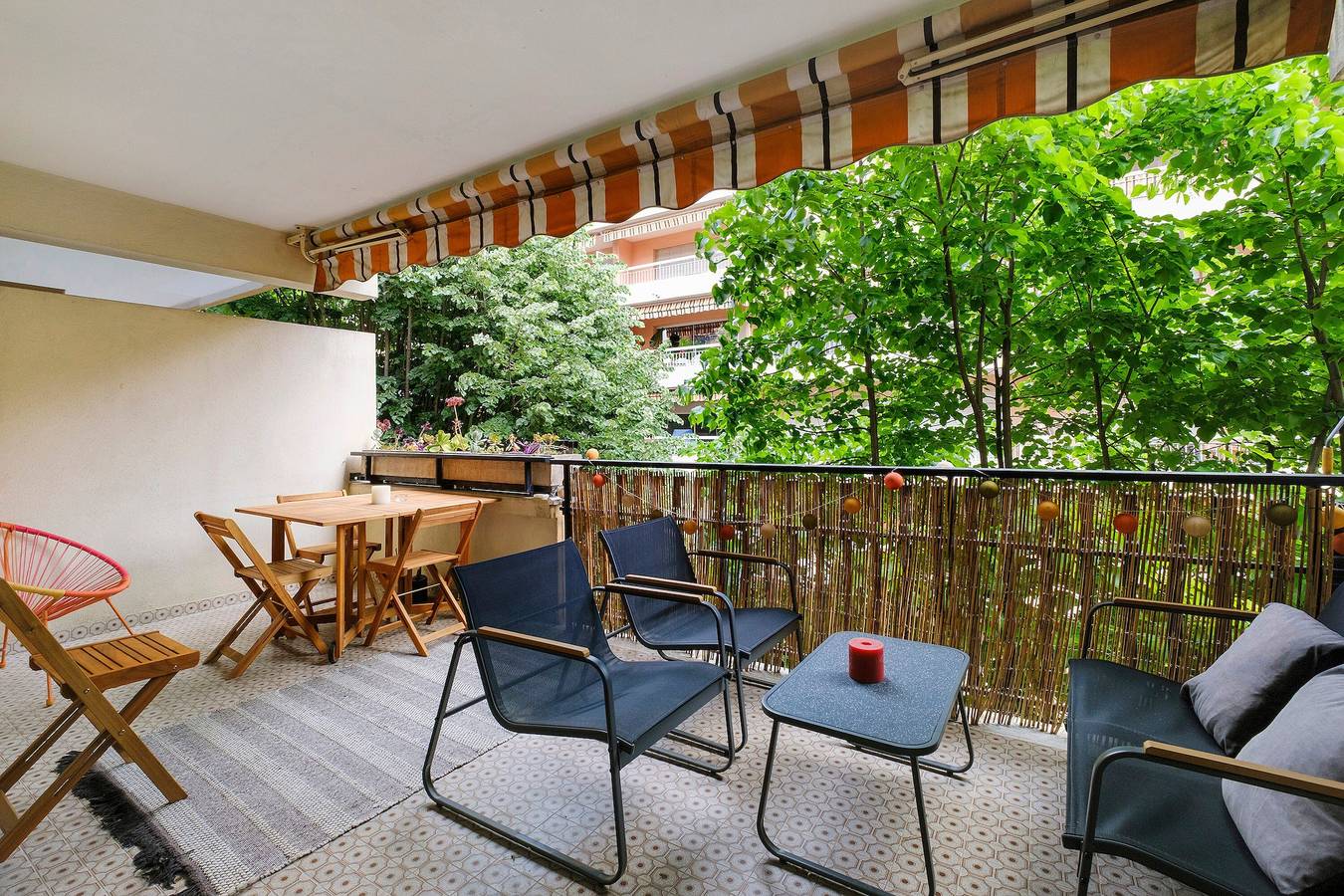 Studio entier, Studio « Centre Juan Les Pins » avec balcon, Wi-Fi et climatisation in Juan-les-Pins, Antibes