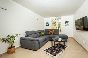 Villa per 12 Persone in Aci Sant'Antonio, Parco dell'Etna, Foto 4