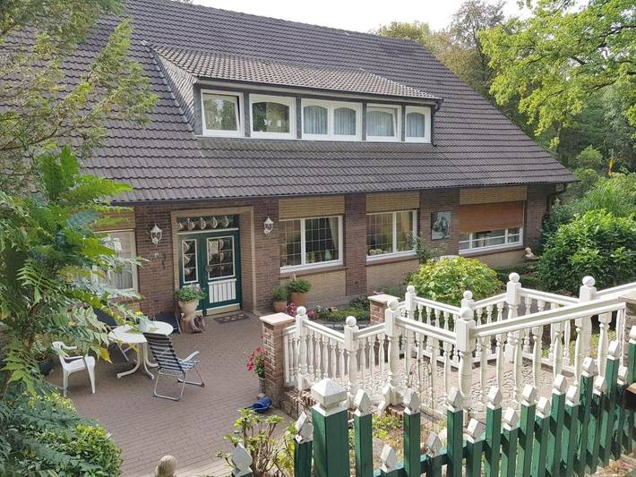 Ferienwohnung für 3 Personen, mit Terrasse und Garten sowie Sauna in Emsbüren