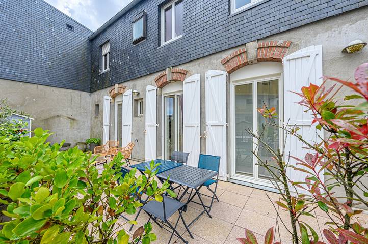 Ganze Wohnung, Ferienwohnung für 2 Personen mit Terrasse in Vannes, Côte des Mégalithes
