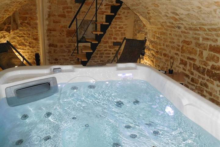 Location de vacances pour 2 personnes, avec jacuzzi et jardin dans Laville-aux-Bois