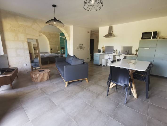 Gîte pour 6 personnes, avec Jacuzzi et Terrasse ainsi que Jardin et Piscine en Gironde - 2