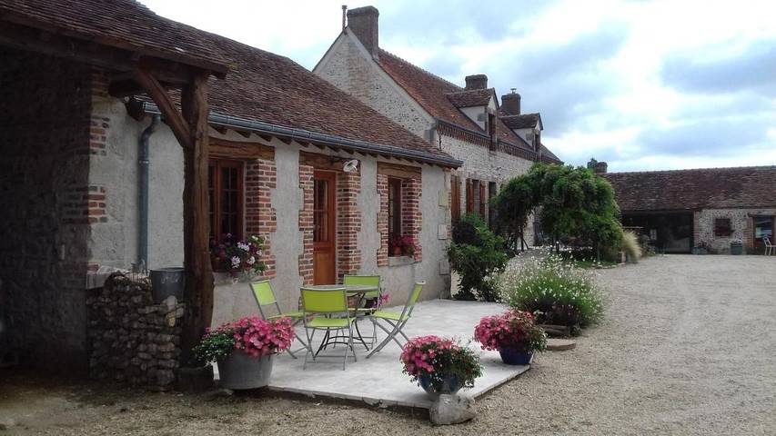 Chambre d’hôte pour 4 personnes, avec terrasse et vue à Bonnée - 2