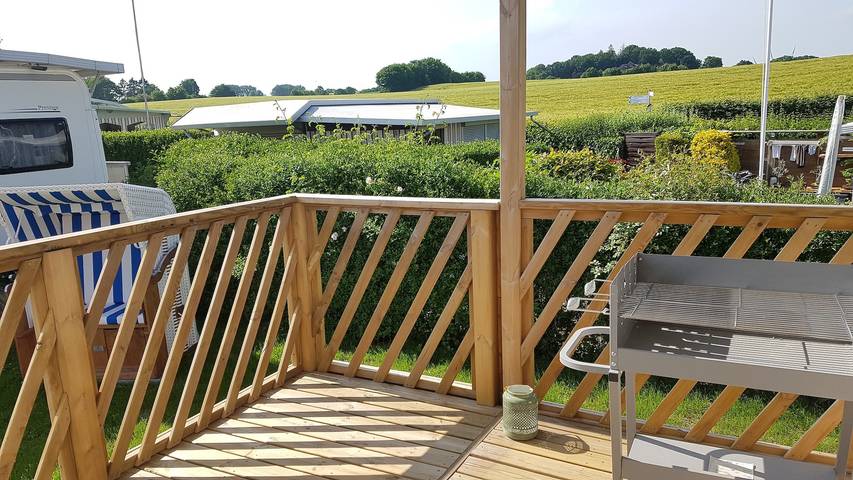 Camping für 4 Personen, mit Ausblick und Terrasse sowie Garten an der Ostsee Schleswig-Holstein - 4