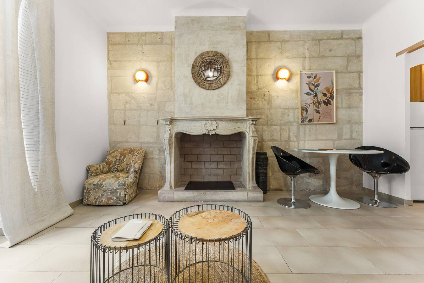 Apartamento entero, Apartamento espacioso y acogedor de 2 personas en el centro de Beaucaire in Beaucaire, Region de Nimes