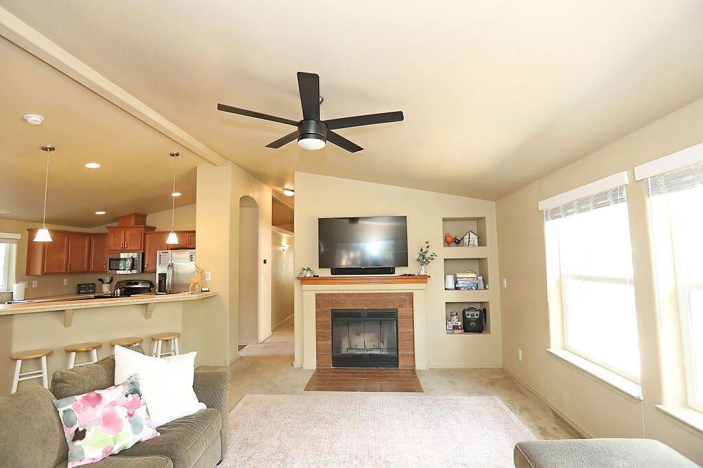 Munds Park Deer Run Retreat welcomes your family and dog! in Munds Park, Oak Creek Canyon