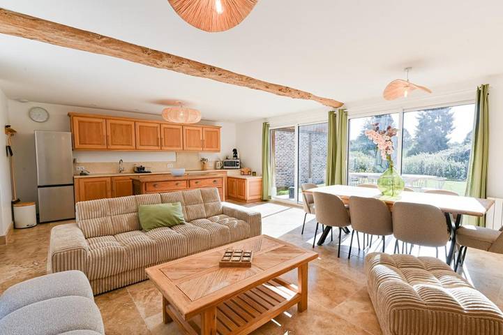 Location de vacances pour 8 personnes, avec jardin à Bonneville-sur-Touques