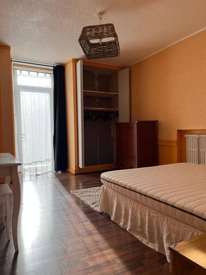 Gîte pour 6 personnes, avec vue ainsi que terrasse et piscine, animaux acceptés à Villard-Saint-Sauveur - 4