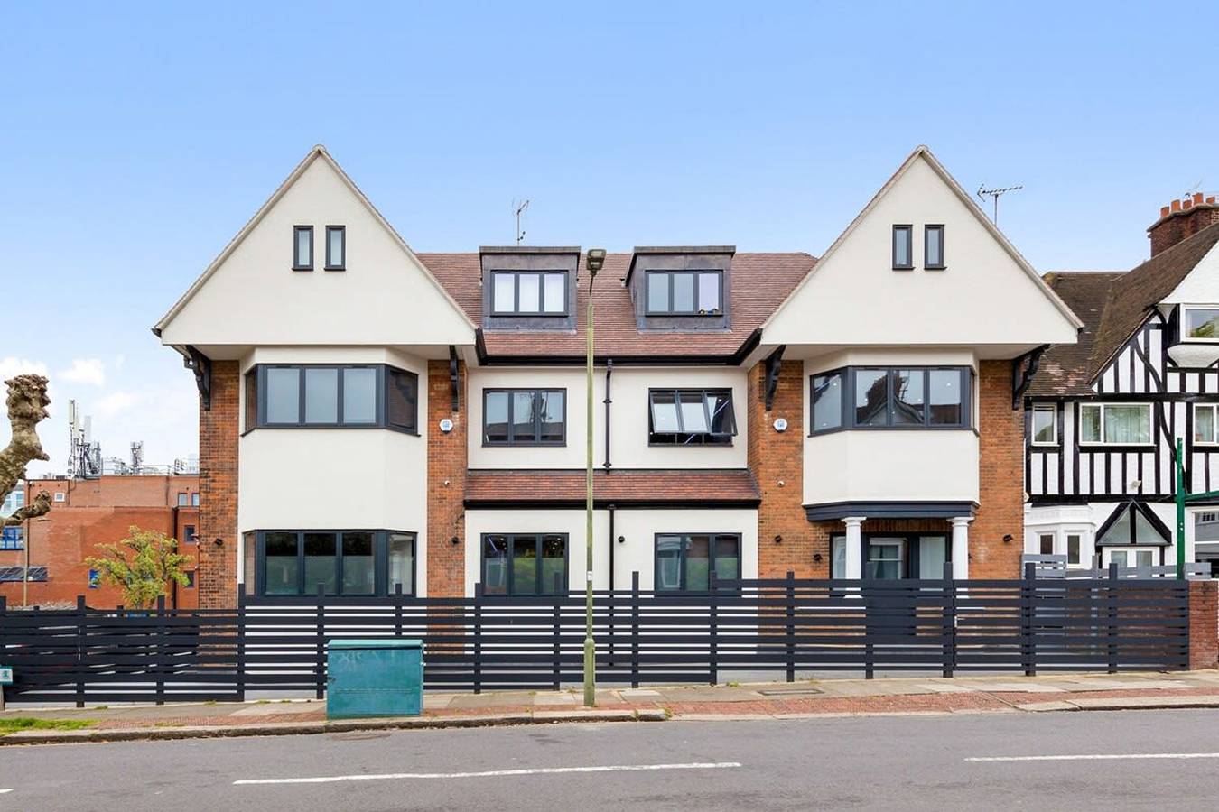 Entire apartment, Luxury Studio Flat Golders Green Central London in London, South East England
