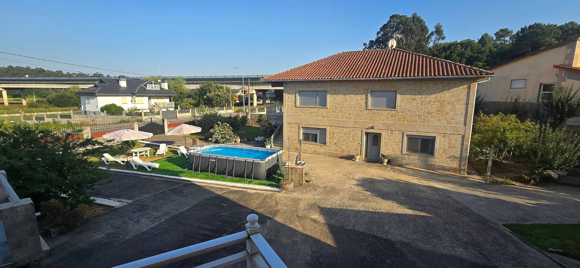 Casa 'Aceñas' con vistas a la montaña, piscina compartida y Wi-Fi in El Rosal, Provincia de Pontevedra