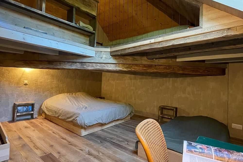 Atmospheric gite, a place where nature, adventure and peace come together. in Saint-Jean-de-Maurienne, Saint-Jean-de-Maurienne region
