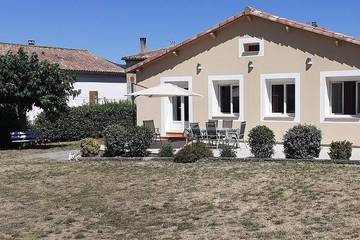 Cottage pour 6 personnes, avec terrasse et jardin, animaux acceptés à Gagnières