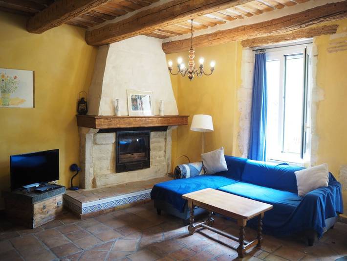 Gemütliches Noves-Haus mit Poolzugang in Noves, Arles und Umgebung