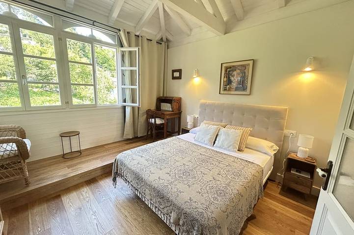 Apartamento entero, One-Bedroom Apartment in Lastres, Colunga