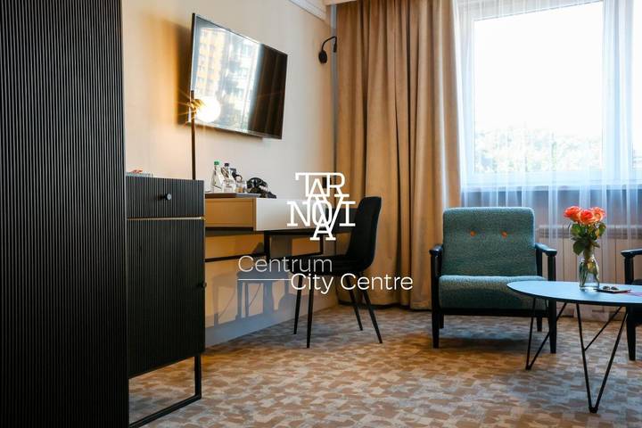 Hotel para 3 personas, con sauna además de jardín y jacuzzi - 1