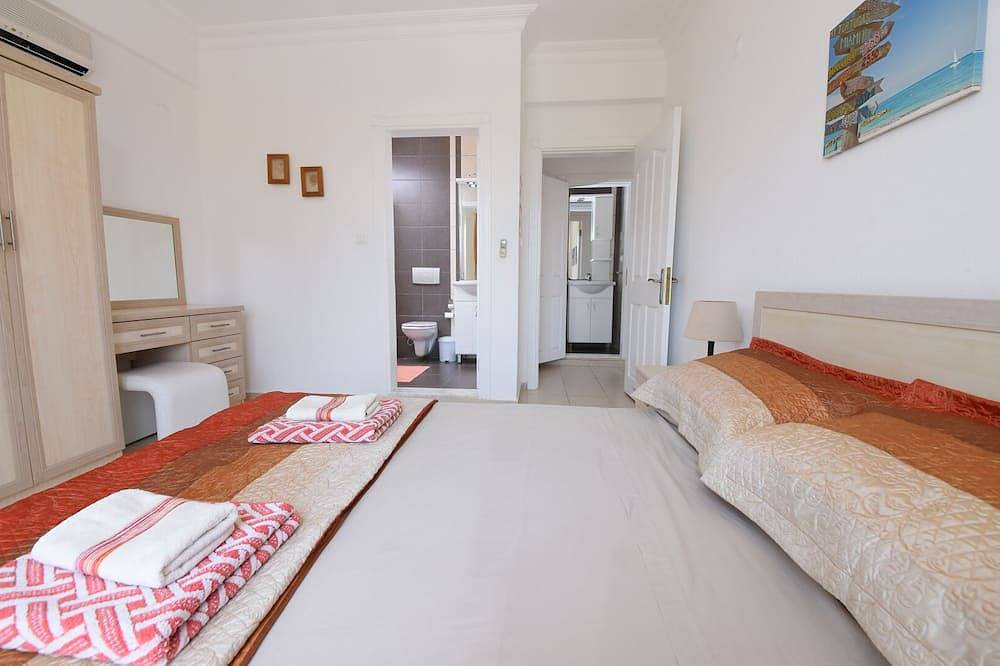 Stunning Detached 3 Bedroomed Villa With Private Pool, Spacious Garden & Permit in Fethiye, Muğla Province