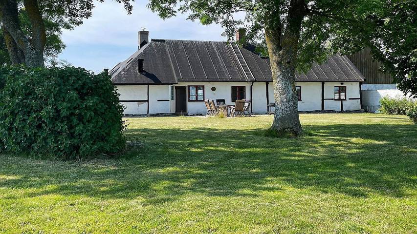 Ferienhaus für 8 Personen, mit Garten in Skane
