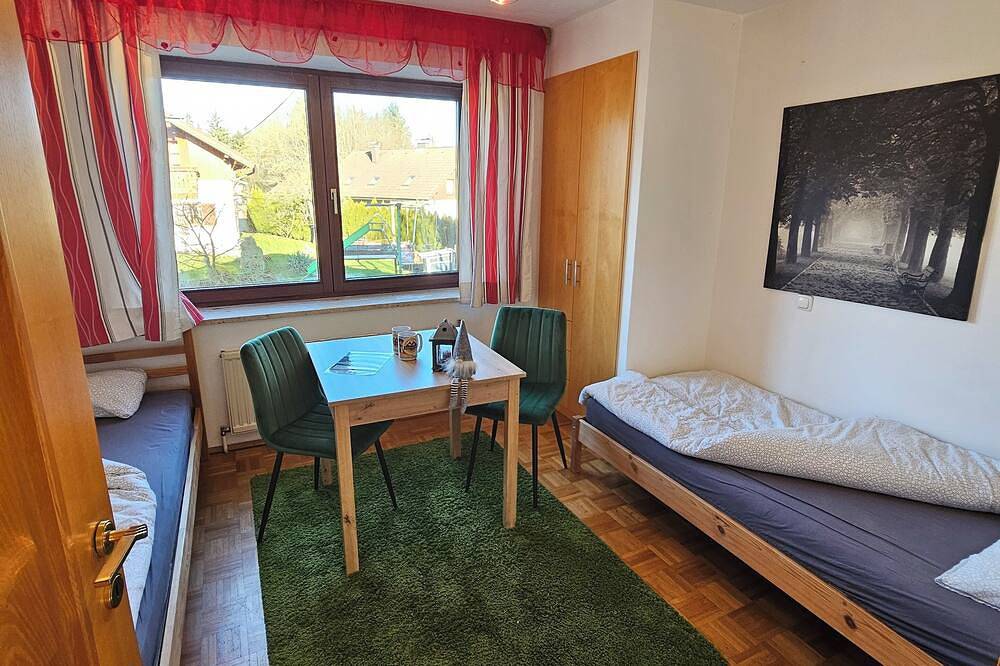 In den Alpen neben den Skipisten und Bergseen befindet sich dieses Apartment. in Bezirk Gmunden