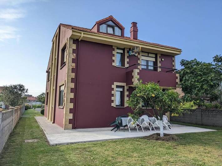 Casa de vacaciones para 9 personas, con Balcón además de Terraza y Jardín en Santander
