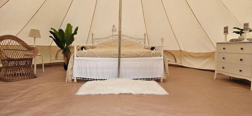 Bungalow für 2 Personen, mit Garten