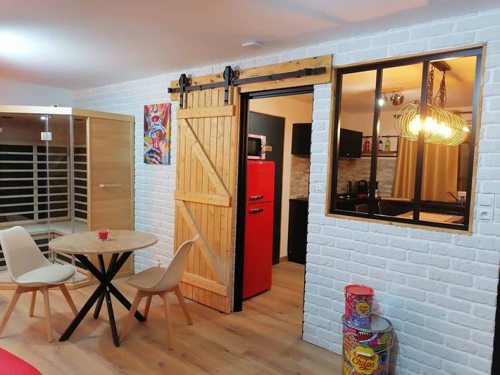 Ferienhaus für 2 Personen, mit Terrasse und Garten sowie Sauna in Calais - 3