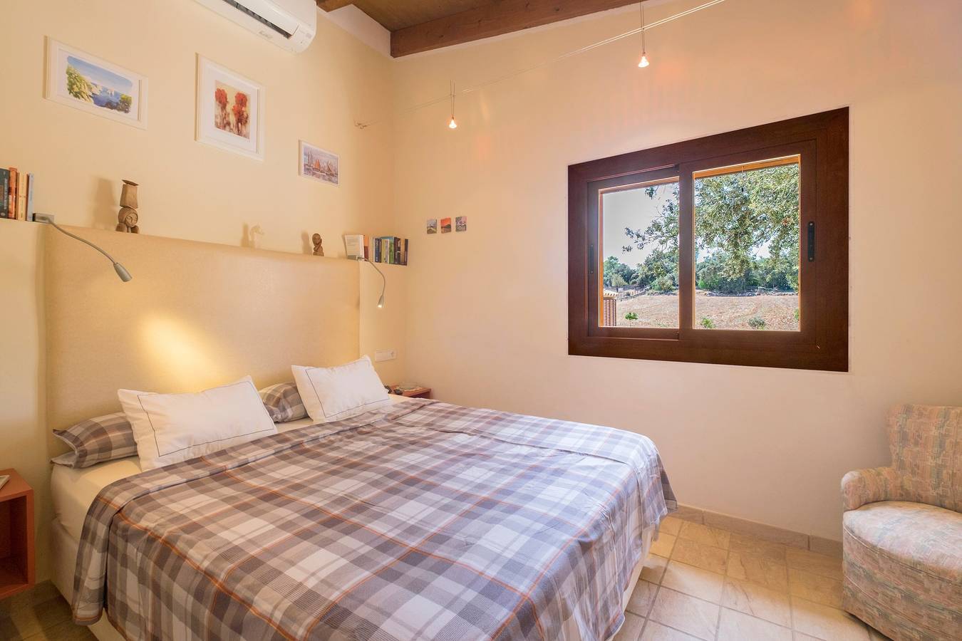 Villa met stenen gevel en zwembad - Villa Erdei de Buteasa y Preluca, foto 8