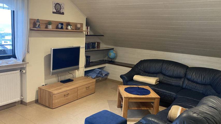 Ferienwohnung für 4 Personen, mit Balkon in Konz
