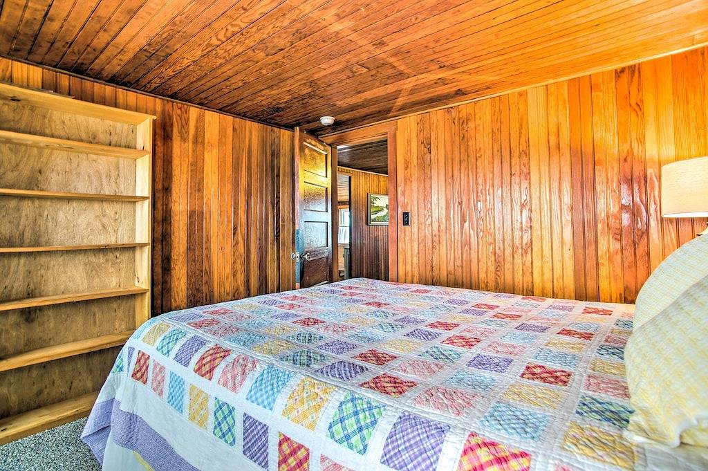 Historic Cottage w/ Beautiful Oceanfront View in Marshfield, Massachusetts