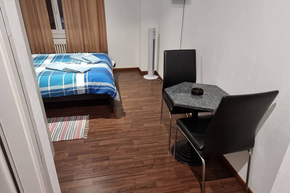 Doppelzimmer mit Klimaanlage – Del Ponte Break in Minusio, Tessiner Alpen