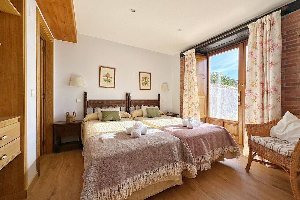 🏡✨ Escape to Isla, Cantabria: Your Ideal Vacation Home ✨🏡 in Isla, Arnuero