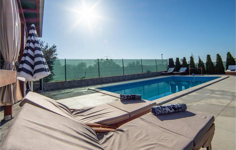 Ferienhaus für 6 Personen, mit Pool und Terrasse in Split - 3