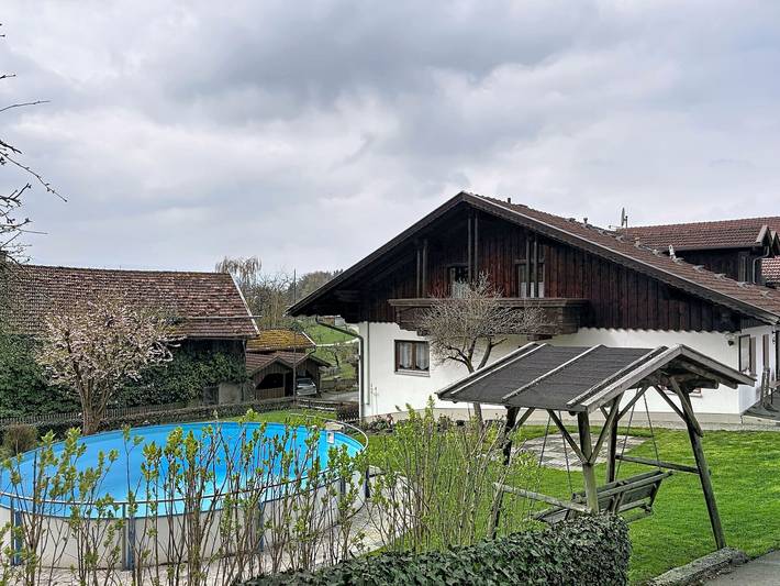 Ferienwohnung für 5 Personen, mit Pool und Garten