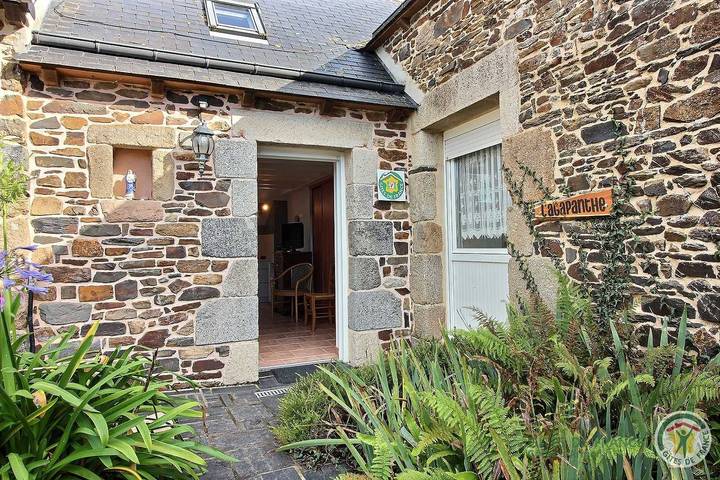 Gîte pour 2 personnes, avec Terrasse et Jardin à Plourhan