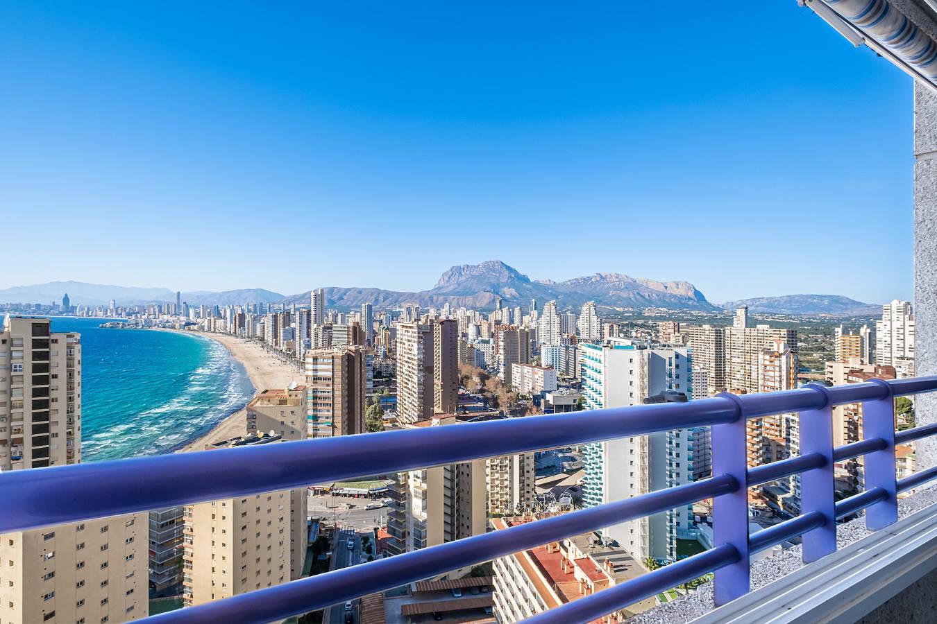 Ganze Wohnung, Tropic Mar Apartment 15-A Sea Views Levante Beach in Benidorm, Costa Blanca