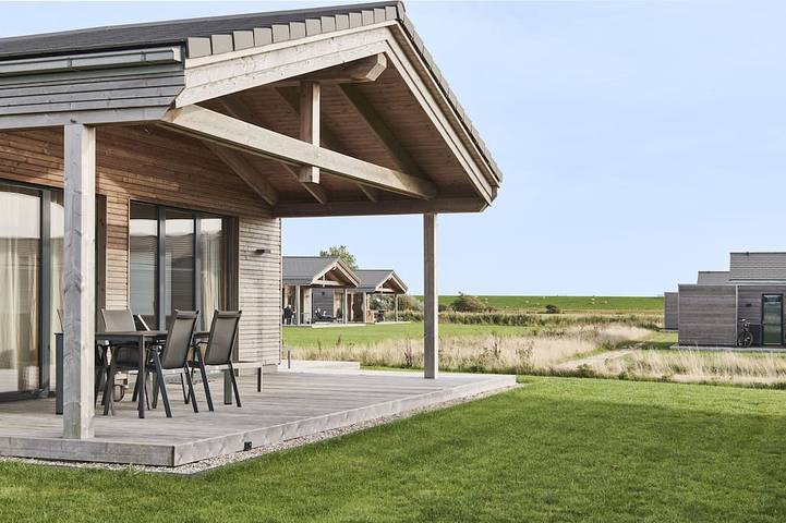 Ferienwohnung für 5 Personen, mit Terrasse und Garten sowie Sauna in Pellworm