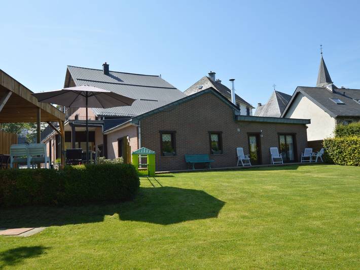 Ferienhaus für 28 Personen, mit Terrasse und Garten sowie Sauna in Belgien - 2