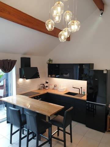 Gîte pour 3 personnes, avec vue et terrasse dans Aye