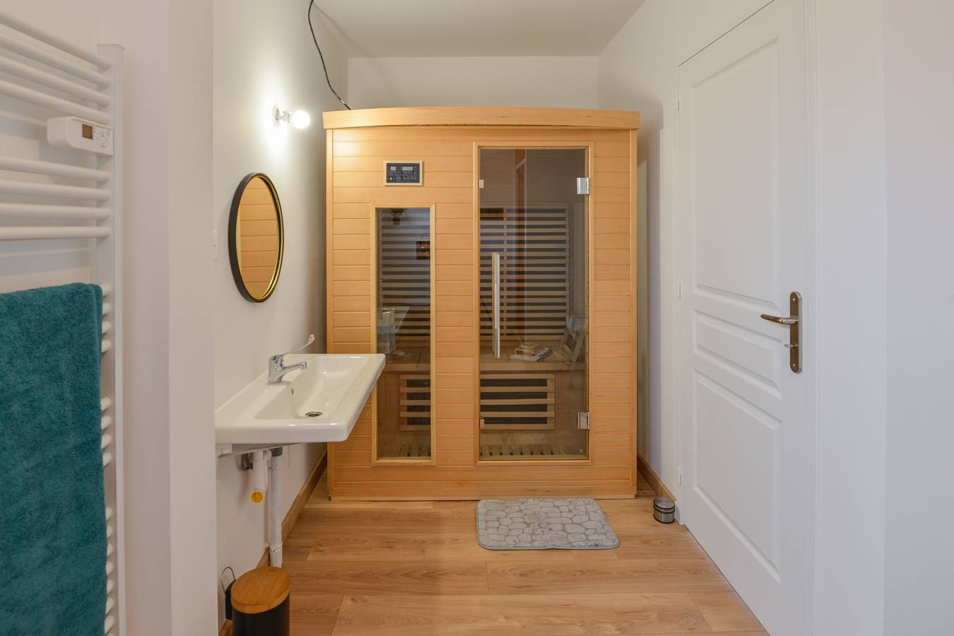 Le Normandy - Sauna - A moins de 2 km de la plage in Sainte-Honorine-des-Pertes, Région de Bayeux