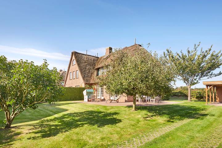 Ferienhaus für 4 Personen, mit Sauna und Terrasse sowie Garten in Utersum - 2