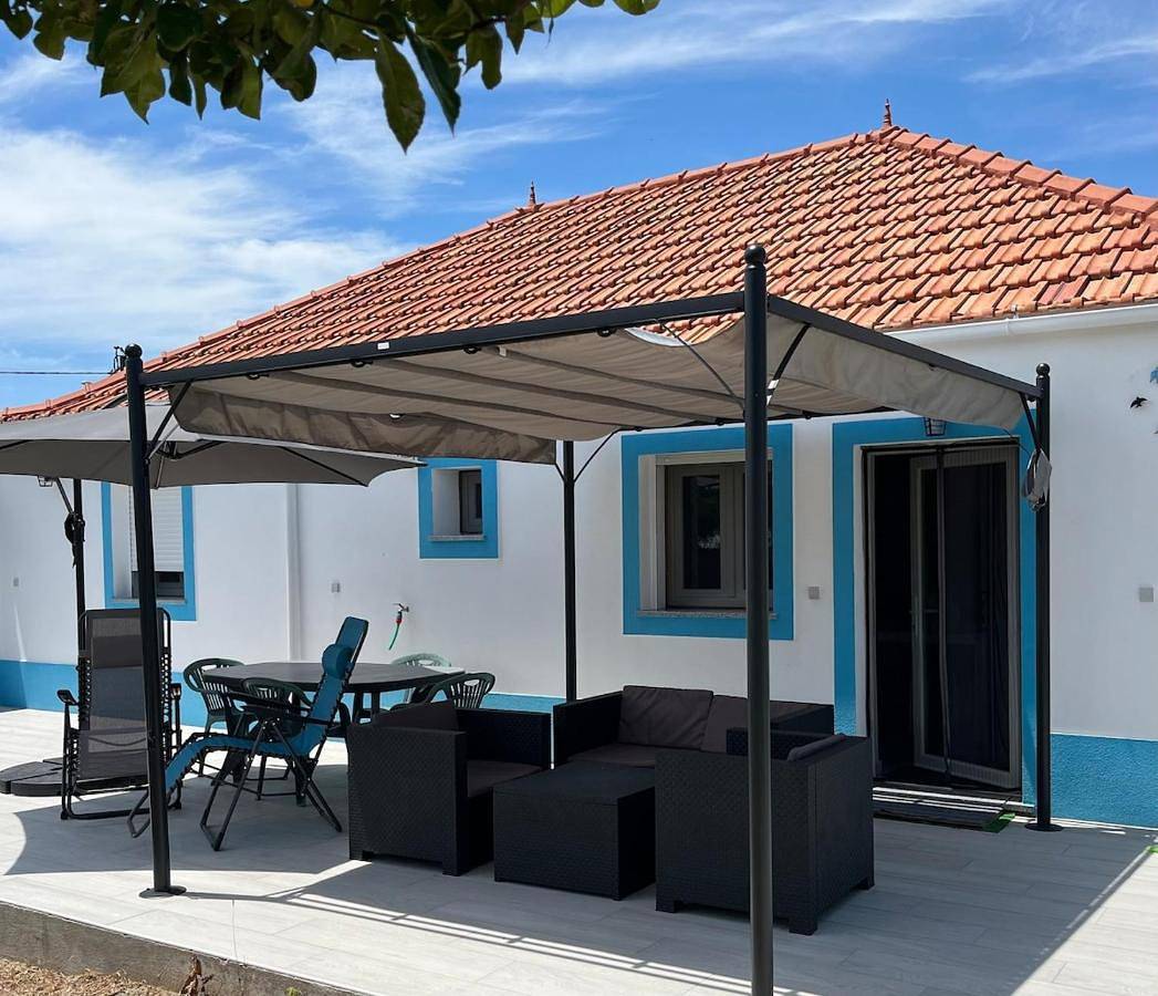 Three-Bedroom Home in São Martinho (Portugal), Alentejo Litoral