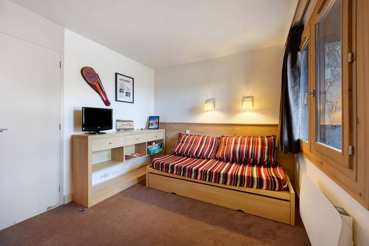 Entire apartment, Le Nid des Silènes – In the Heart of the Peaks 1800 in La Plagne, La Plagne-Tarentaise