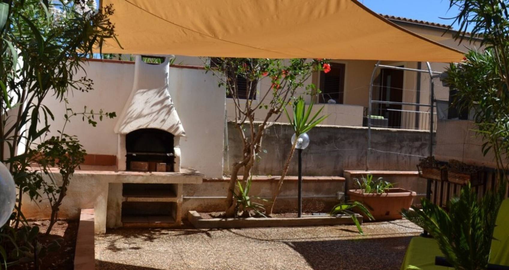 Villetta Nuccia: Casa Vacacional con Terraza, Jardín Privado y Aire Acondicionado in San Vito Lo Capo, Provincia de Trapani