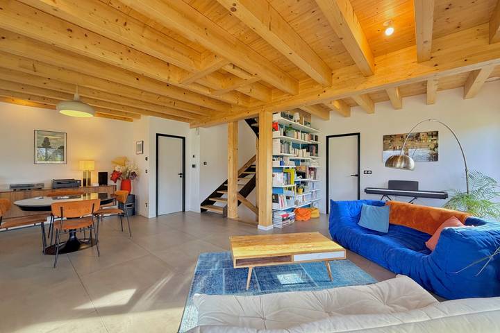 Location de vacances pour 8 personnes, avec piscine ainsi que jardin et terrasse, adapté aux familles dans La Biolle - 4