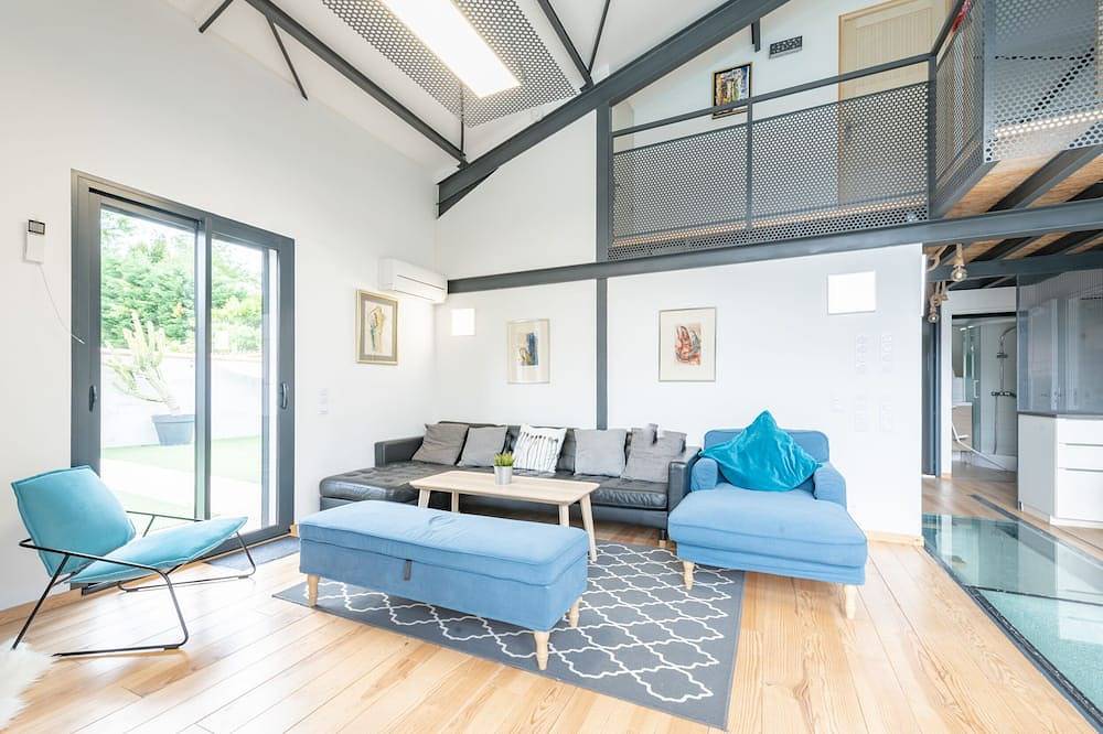 Hermoso Loft con piscina privada - 5 min. playas - 12 personas in Bompas, Côte d'Améthyste